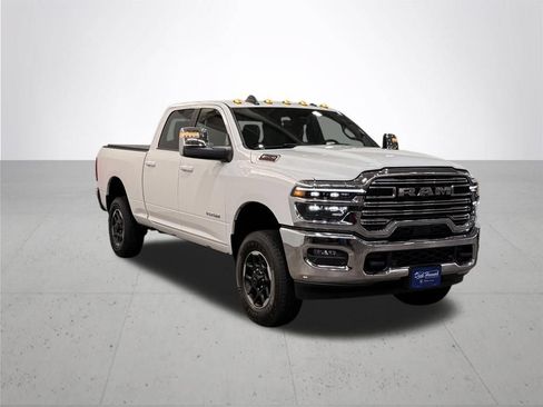 Used 2026 RAM 2500 Laramie AWD/4WD image 8