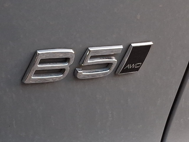 Certified 2024 Volvo XC40 B5 Core AWD/4WD image 25