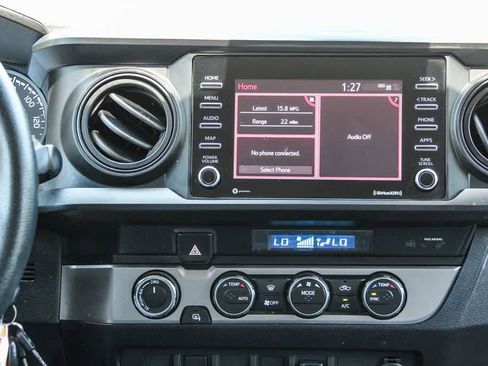 Used 2021 Toyota Tacoma SR AWD/4WD image 14
