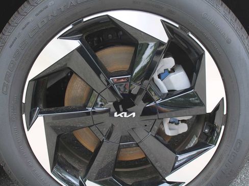 New 2025 Kia Sorento EX image 19