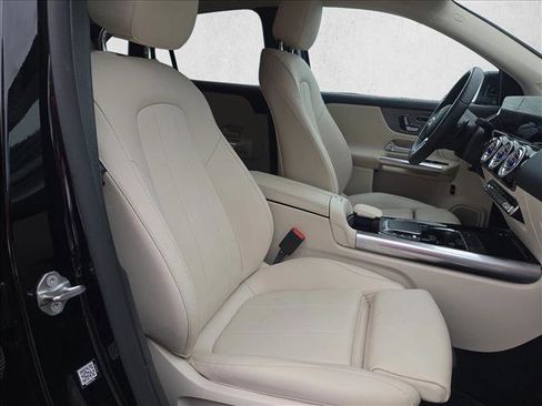 Certified 2022 Mercedes-Benz GLA 250 image 19
