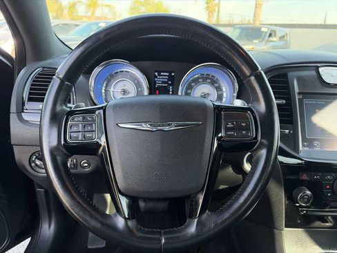Used 2014 Chrysler 300 S RWD image 37