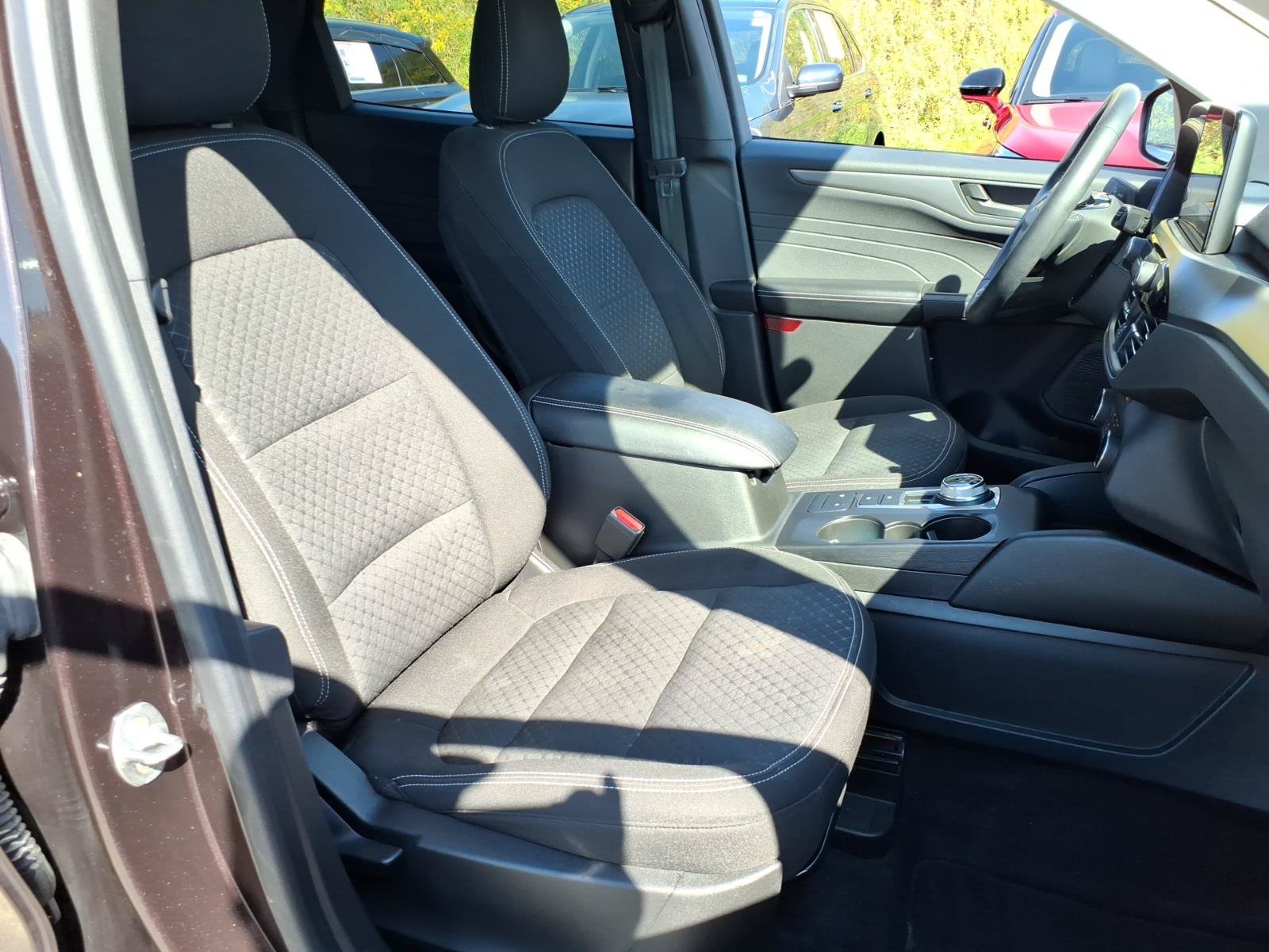 Used 2023 Ford Escape Active AWD/4WD image 8