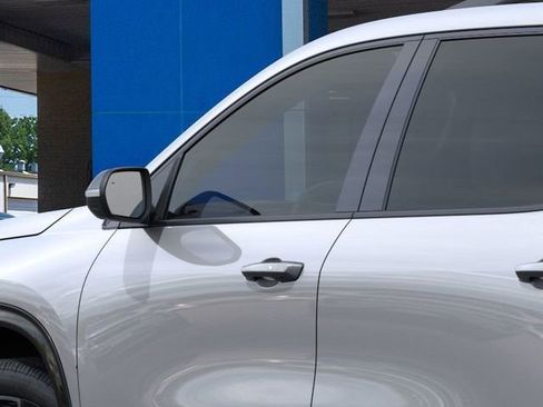 New 2026 Chevrolet Traverse RS w/ LPO, Floor Liner Package image 12