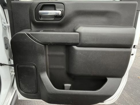 Used 2022 Chevrolet Silverado 2500 LT w/ Convenience Package image 18