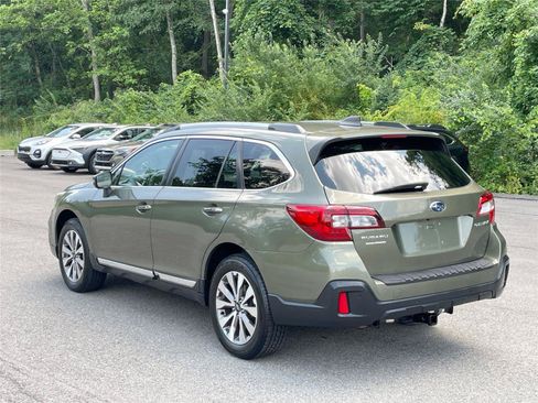 Used 2019 Subaru Outback 2.5i Touring w/ Popular Package #3A AWD/4WD image 3