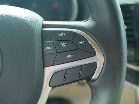 Used 2020 Jeep Grand Cherokee Limited RWD image 33