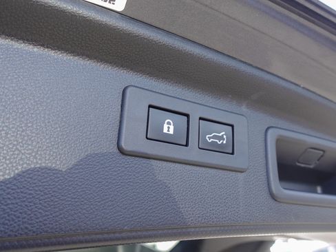 Used 2019 Subaru Forester Limited image 26