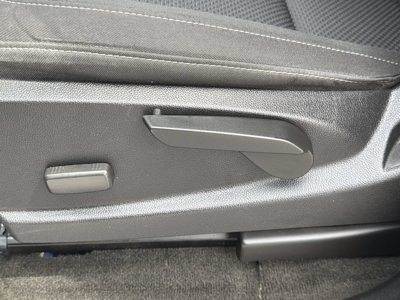 Used 2018 Chevrolet Colorado LT RWD image 18