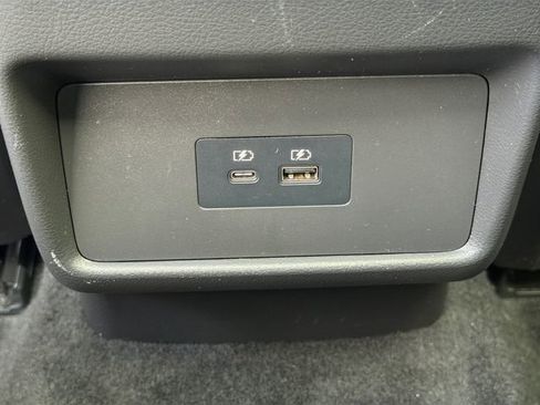 Used 2023 Nissan Rogue SV w/ SV Premium B Package image 34