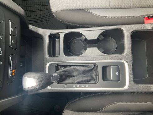 Used 2017 Ford Escape SE AWD/4WD image 12