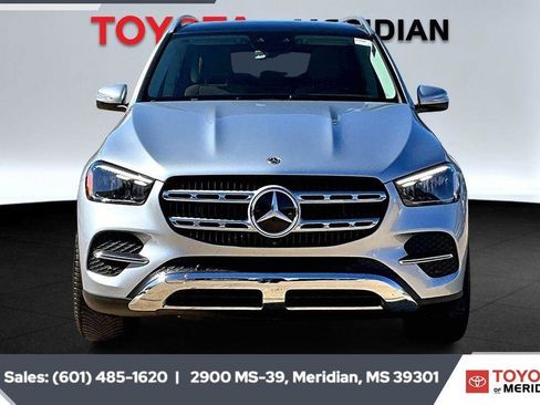 Used 2025 Mercedes-Benz GLE 350 4MATIC image 4
