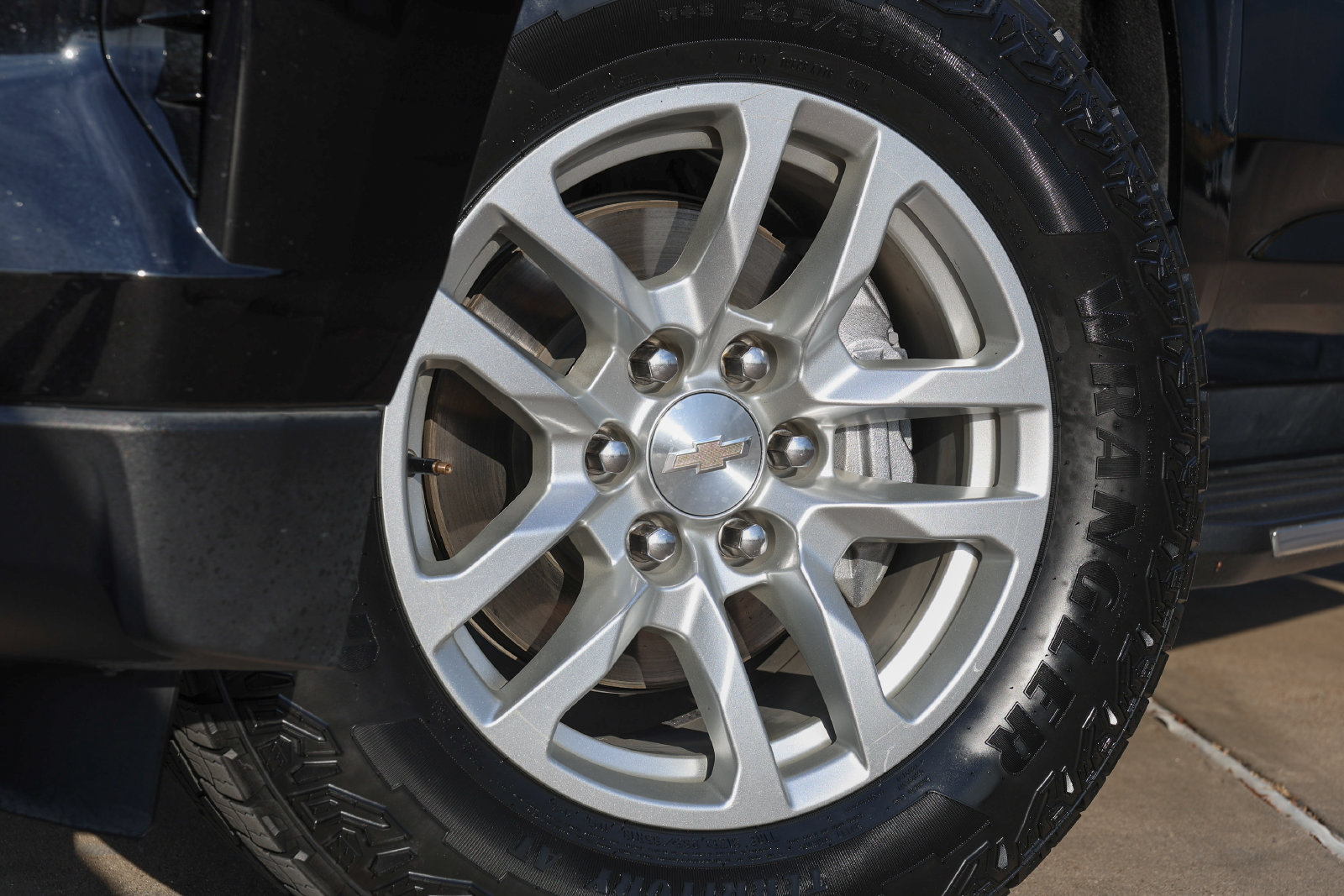 Used 2024 Chevrolet Tahoe LT RWD image 12