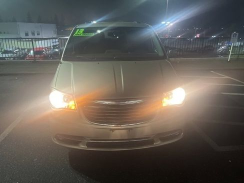 Used 2013 Chrysler Town & Country Touring-L w/ Entertainment Group #2 image 2