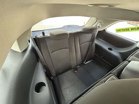 Used 2017 Dodge Journey SE w/ Flexible Seating Group FWD image 13