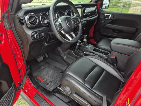 Used 2023 Jeep Wrangler Unlimited Rubicon 392 w/ Trailer Tow Package AWD/4WD image 15