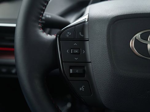 Used 2023 Toyota Prius Prime Premium image 27