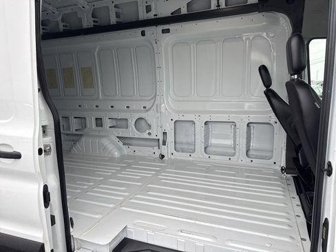 Used 2025 Ford Transit 250 Base image 21