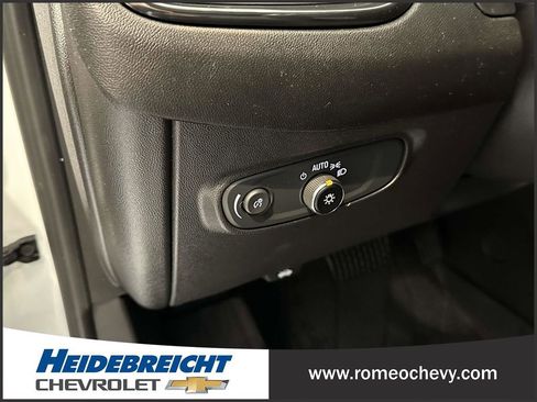 Certified 2023 Chevrolet Equinox RS w/ LPO, Floor Liner Package image 21