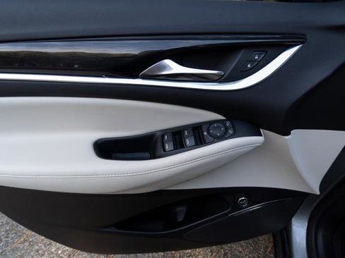 Used 2024 Buick Enclave Essence w/ Sport Touring Edition image 12