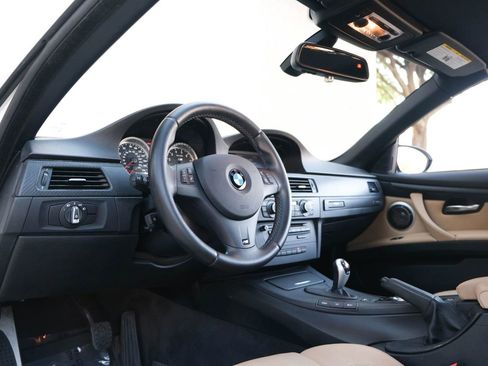 Used 2013 BMW M3 Convertible RWD image 19