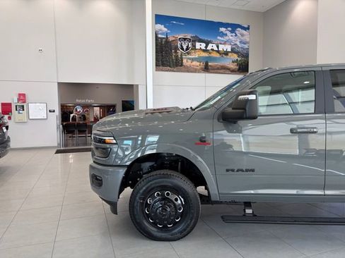 New 2026 RAM 3500 Limited AWD/4WD image 9