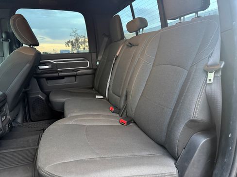 Used 2020 RAM 2500 Big Horn w/ Level 2 Equipment Group AWD/4WD image 29