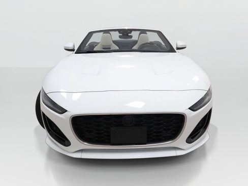 Used 2024 Jaguar F-TYPE Convertible AWD image 8