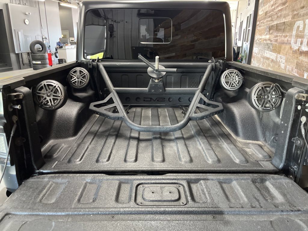 Used 2020 Jeep Gladiator Rubicon AWD/4WD image 29