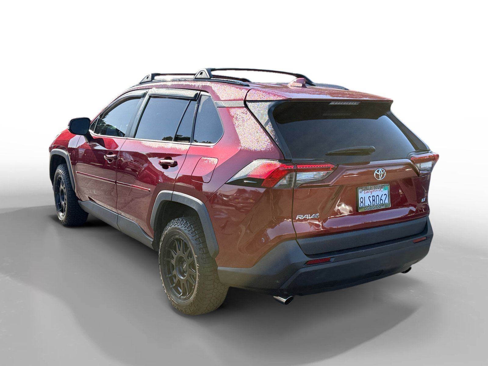 Used 2019 Toyota RAV4 LE w/ Carpet Mat Package FWD image 3