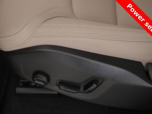 Used 2026 Volvo XC90 B5 Core image 19