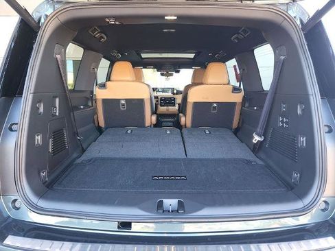 Certified 2025 Nissan Armada Platinum Reserve image 13