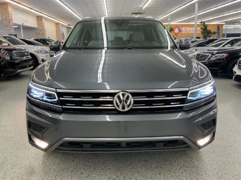 Used 2019 Volkswagen Tiguan SEL Premium AWD/4WD image 3