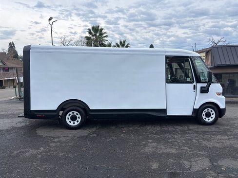 Used 2025 Chevrolet Brightdrop 600 w/ Battery Pack, Max Range image 7