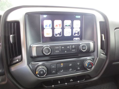 Used 2018 Chevrolet Silverado 1500 LT w/ Trailering Package RWD image 11
