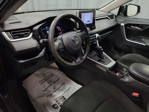 Used 2023 Toyota RAV4 XLE FWD image 13