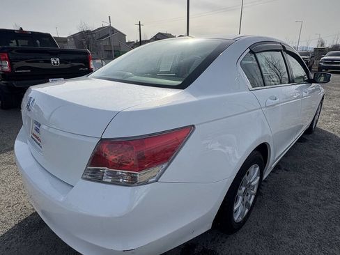 Used 2010 Honda Accord LX image 7