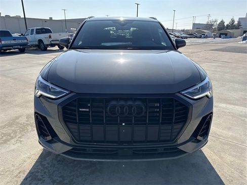 Certified 2025 Audi Q3 2.0T Premium w/ Convenience Package image 2