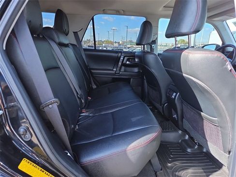Used 2020 Toyota 4Runner Venture image 14