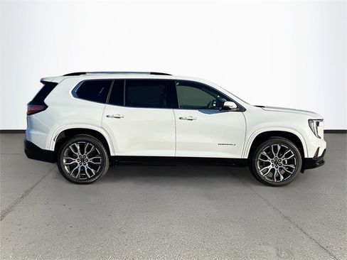 New 2026 GMC Acadia Denali Ultimate image 3