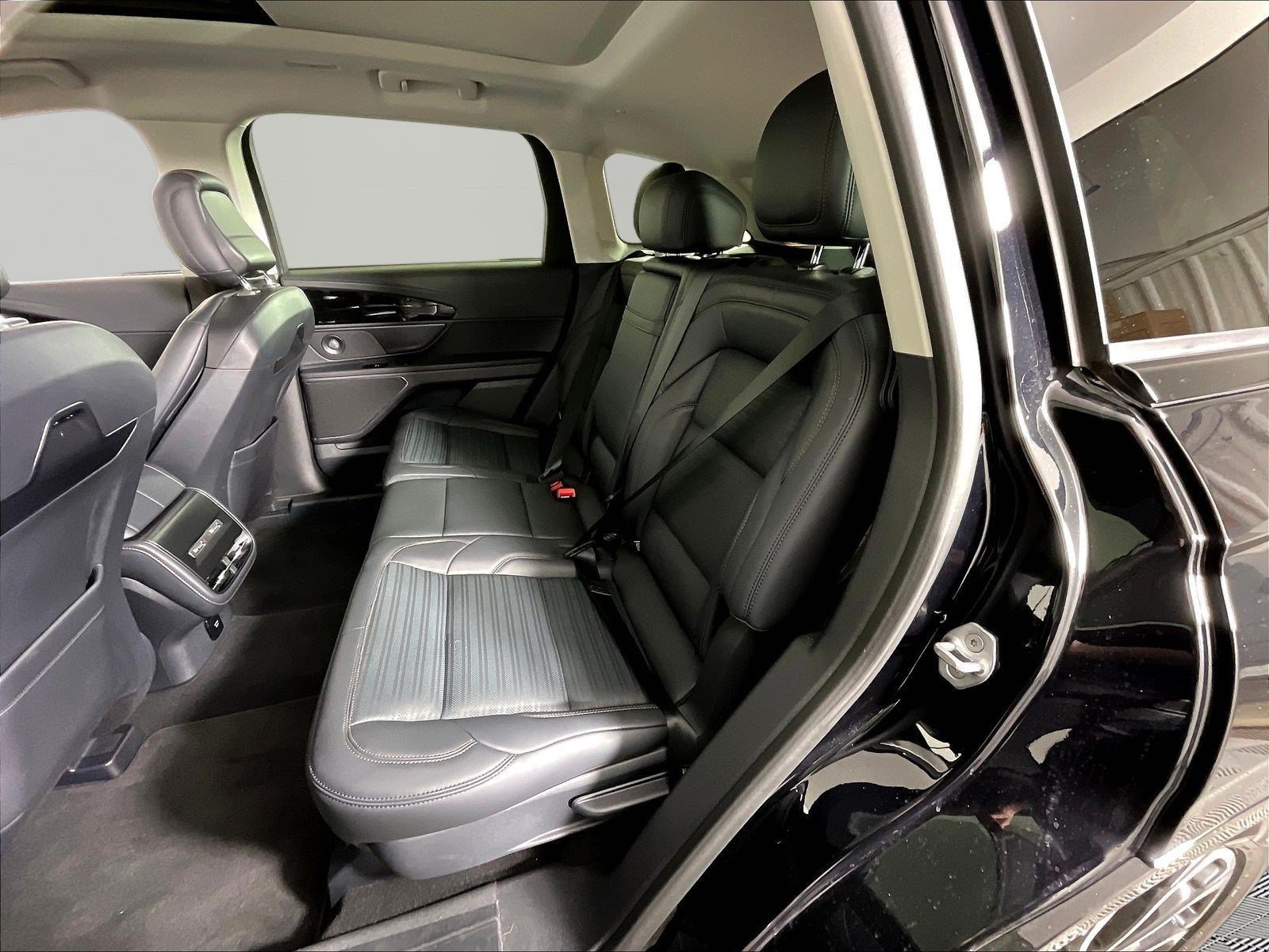 Used 2026 Lincoln Nautilus Reserve AWD/4WD image 22