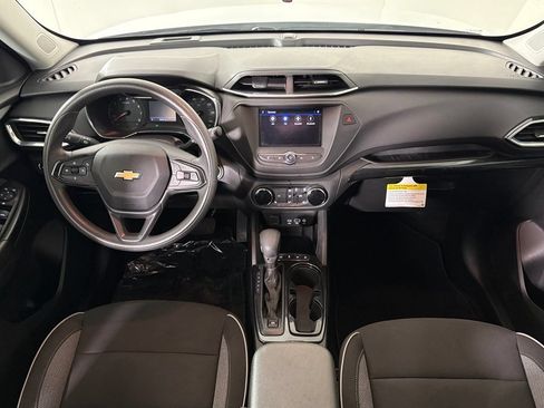 Used 2023 Chevrolet TrailBlazer LT FWD image 37