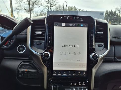 Used 2024 RAM 2500 Laramie image 21