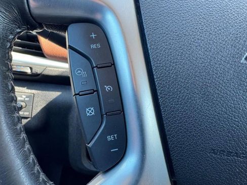 Used 2015 Chevrolet Traverse LTZ w/ LPO, 'HIT The Road' Package image 18