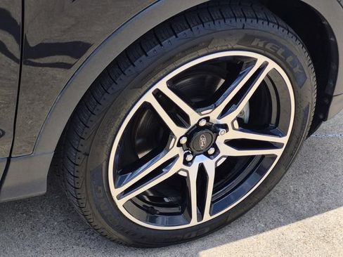 Used 2019 Ford Escape SEL FWD image 7