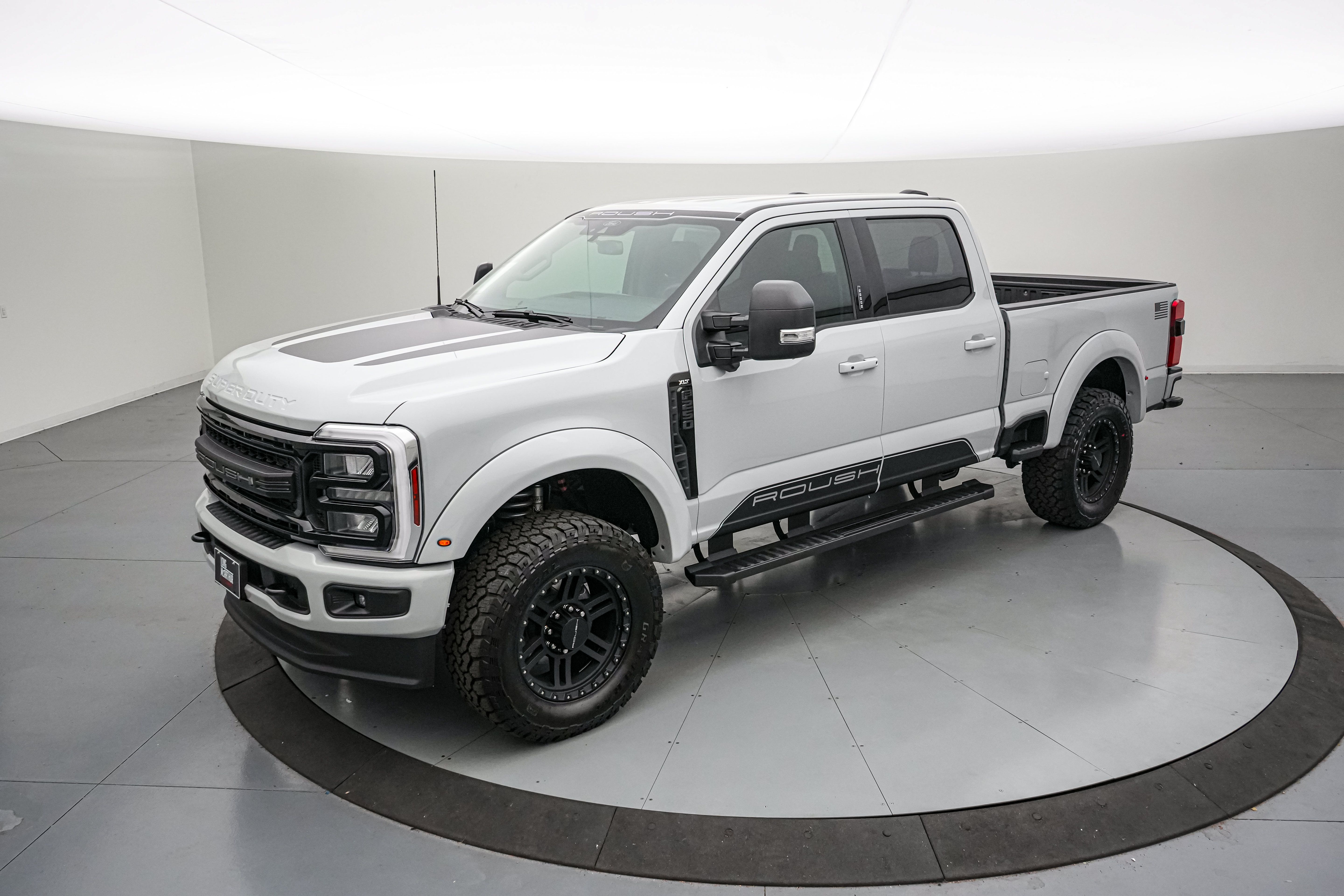New 2026 Ford F250 XLT w/ XLT Premium Package AWD/4WD image 10