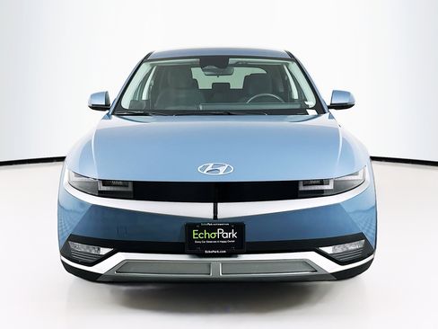 Used 2023 Hyundai Ioniq 5 SE image 2