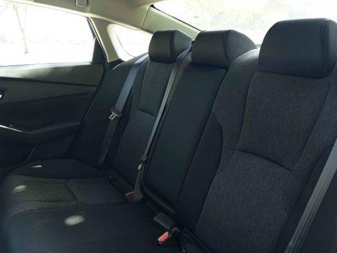 Used 2025 Honda Accord LX image 18