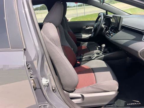 Used 2023 Toyota Corolla SE FWD image 12