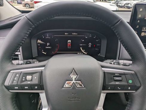 New 2026 Mitsubishi Outlander SE FWD image 25